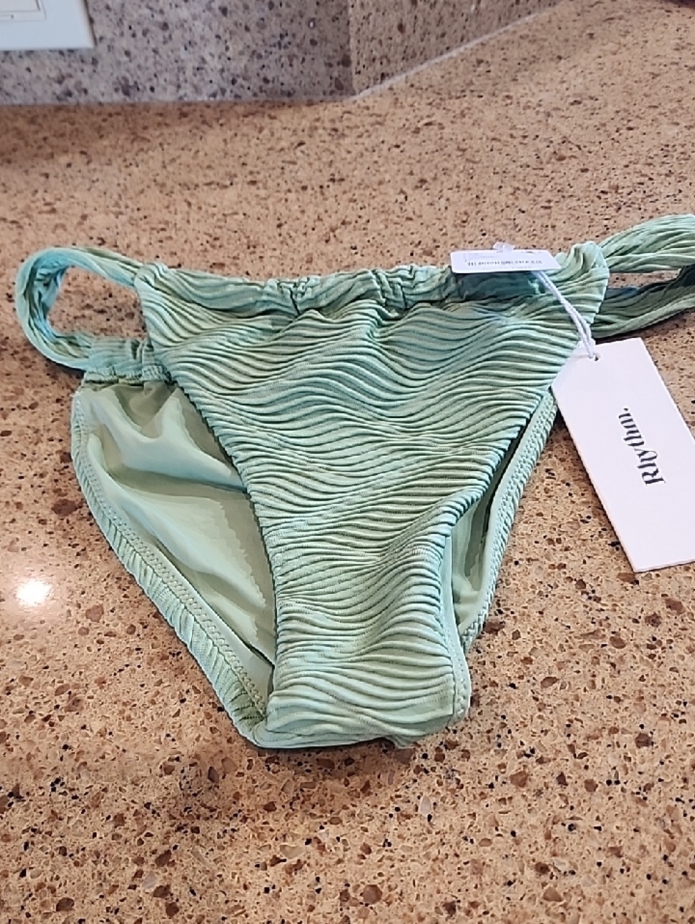 NWT FREEPEOPLE BEACH TEXTURED MINT GREEN BIKINI BOTTON.